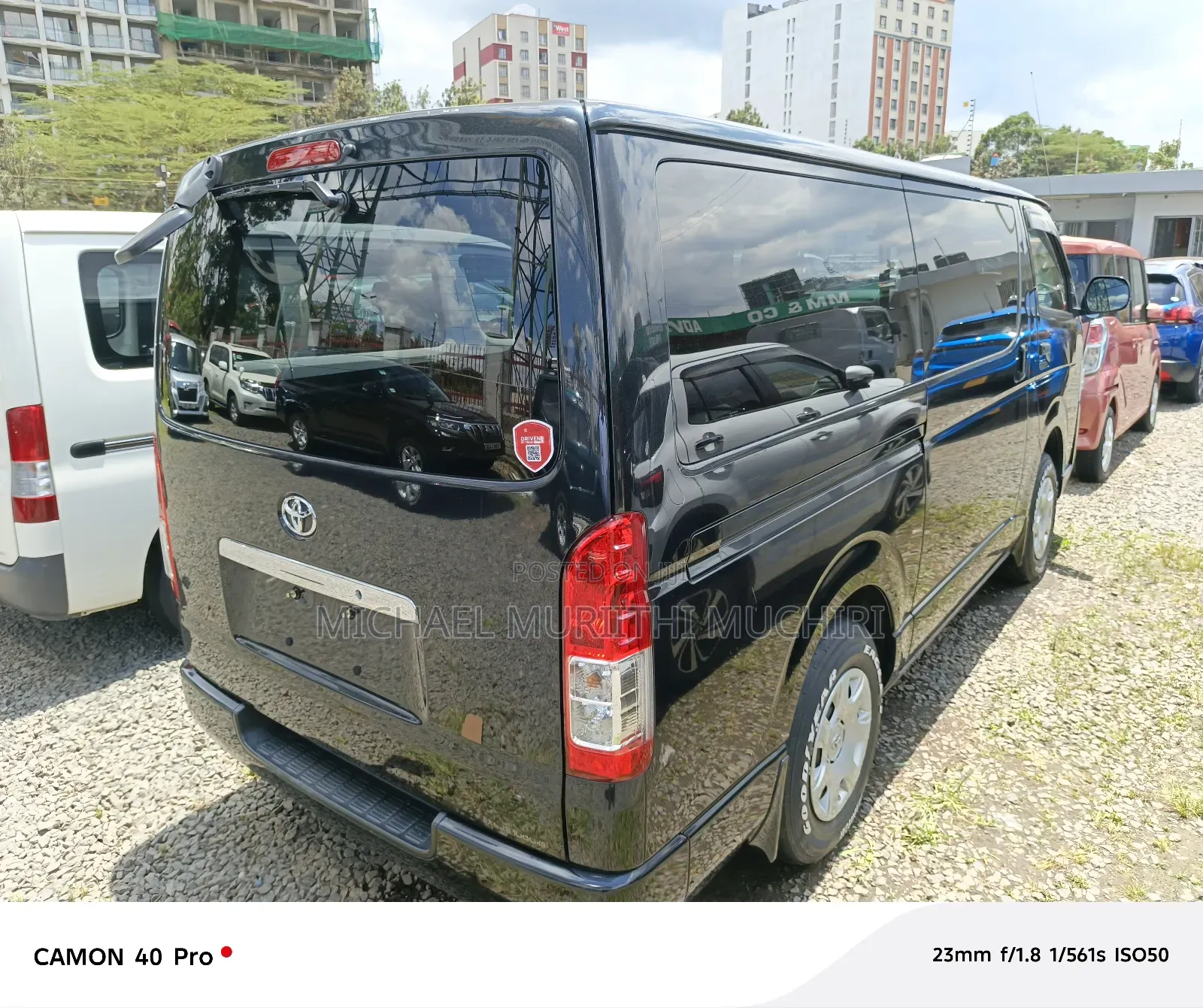 Toyota HiAce 2018 Black