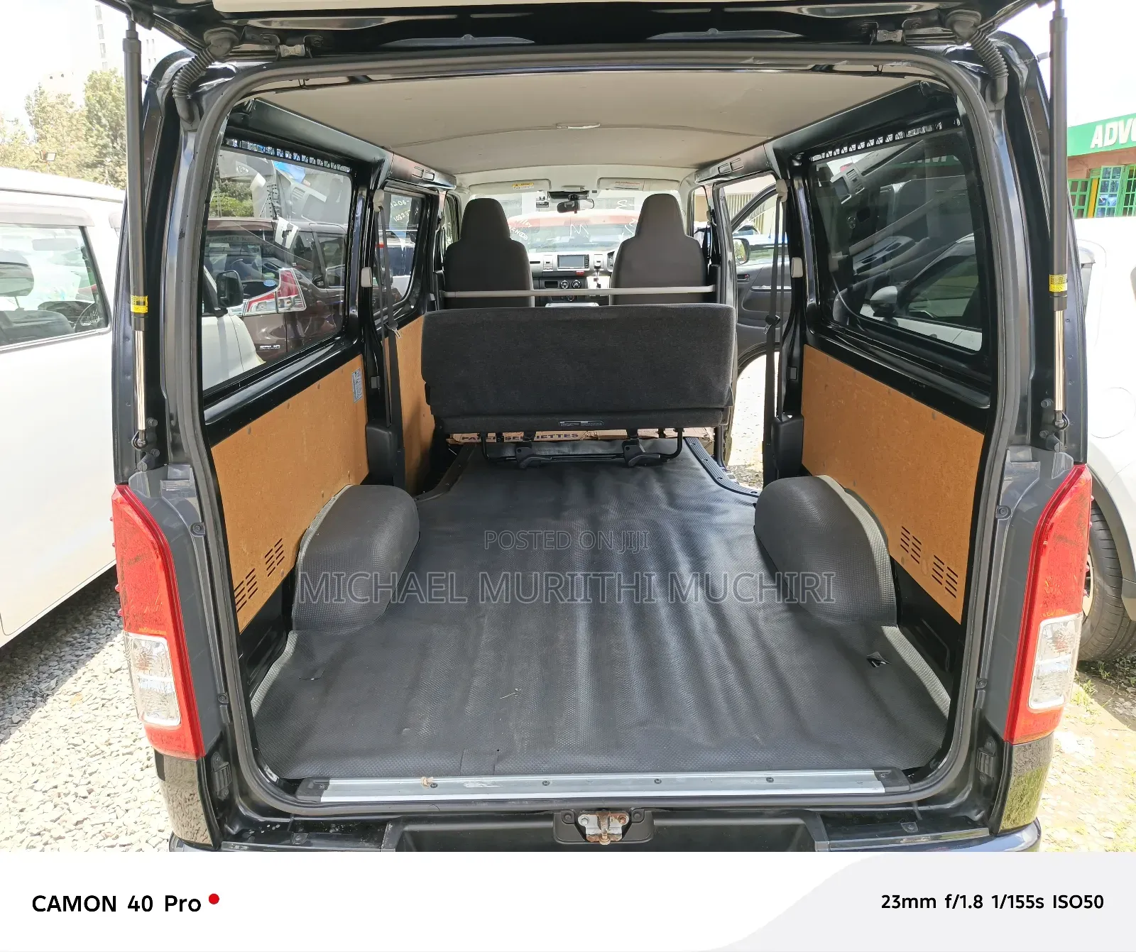 Toyota HiAce 2018 Black
