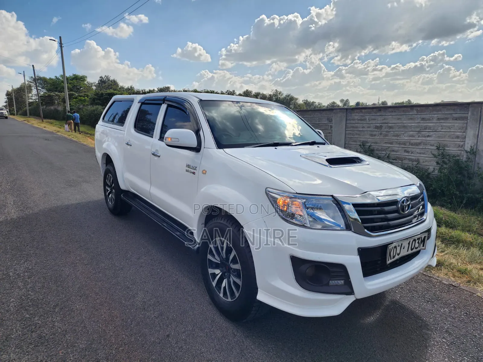 Toyota Hilux 2015 White