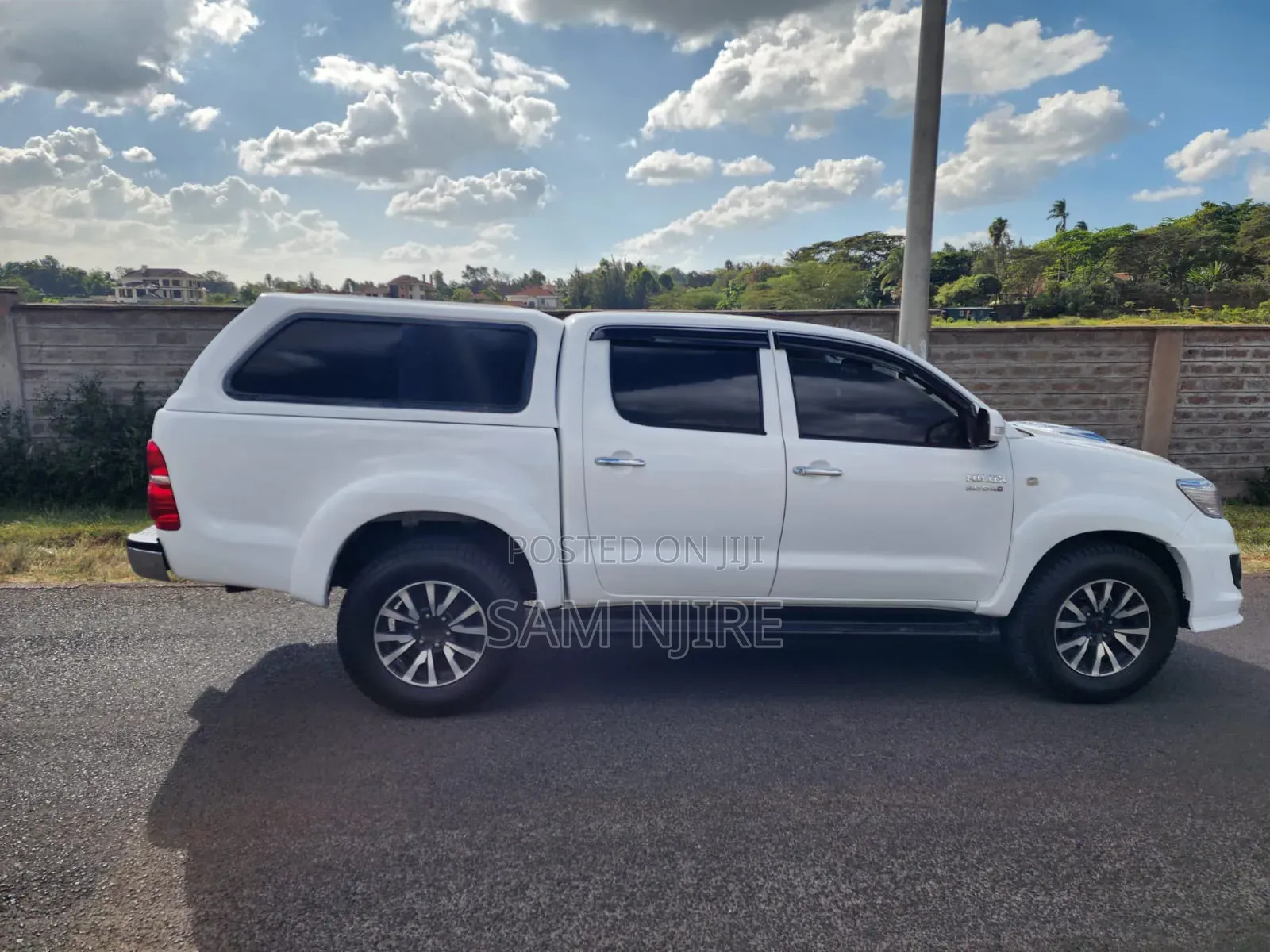 Toyota Hilux 2015 White
