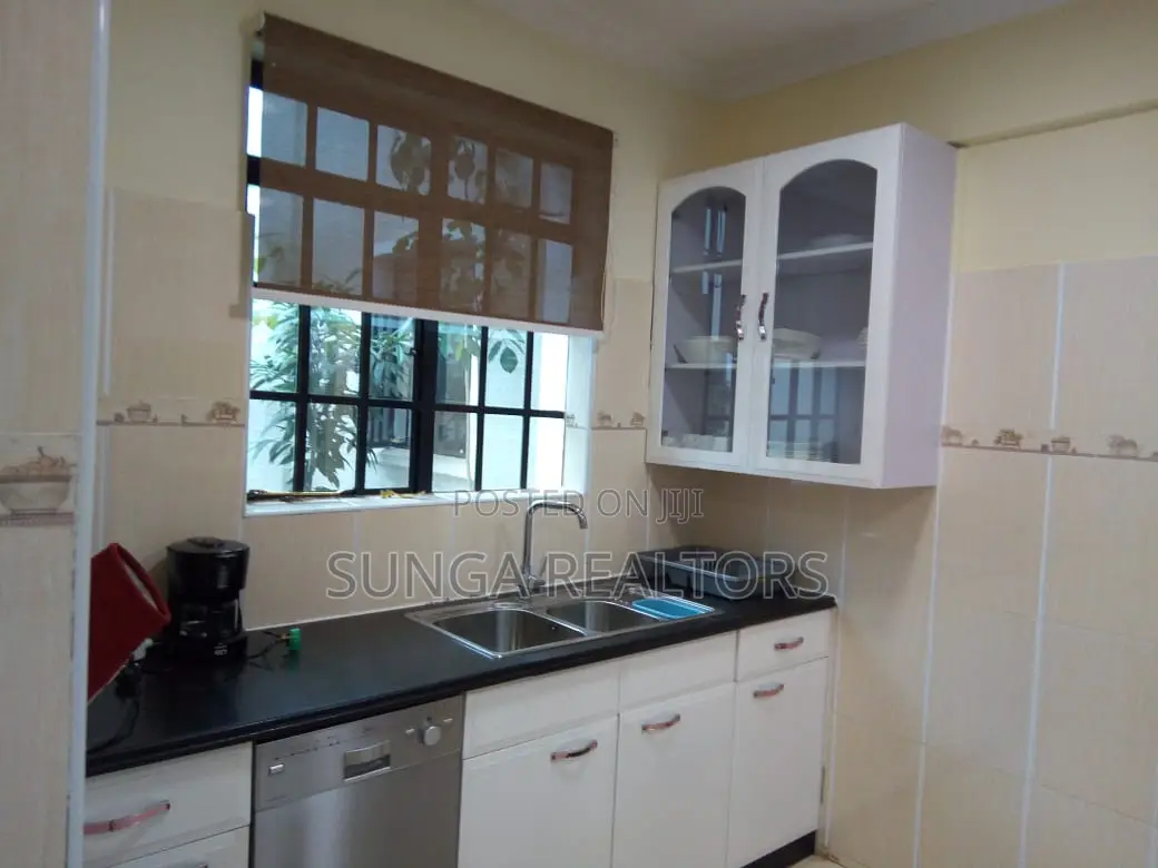 Furnished 2bdrm Apartment in Nyari Central for rent