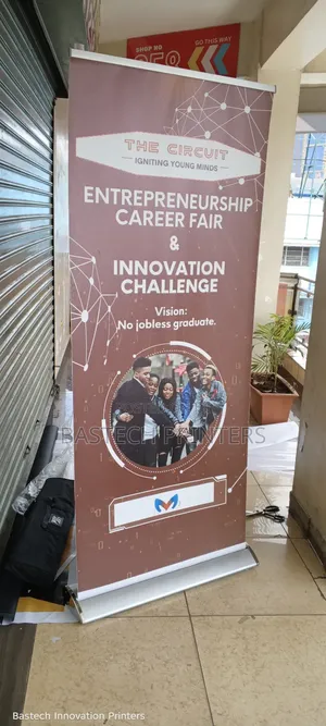 Conference-Grade Broad Base Display Banner