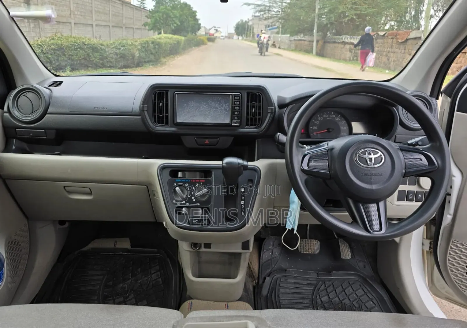 Toyota Passo 2017 White