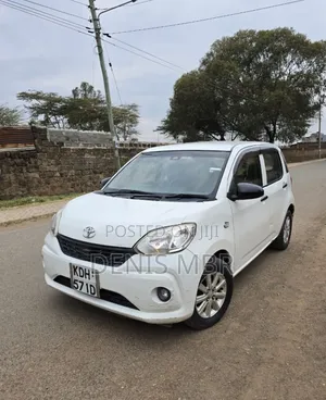 Toyota Passo 2017 White