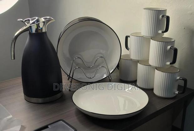 13pcs Japanese Dinner Set Combo Mugs 6pcsPlates 6pcs 10inchFlask 2l - main view
