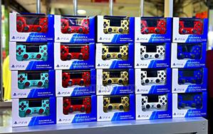 Sony Custom Colours Brand New Ps4 Controllers - thumbnail 2