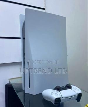 825gb SSD Internal Storage Playstation 5 Standard Disc Version - main view