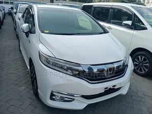 Honda Fit Shuttle 2019 White