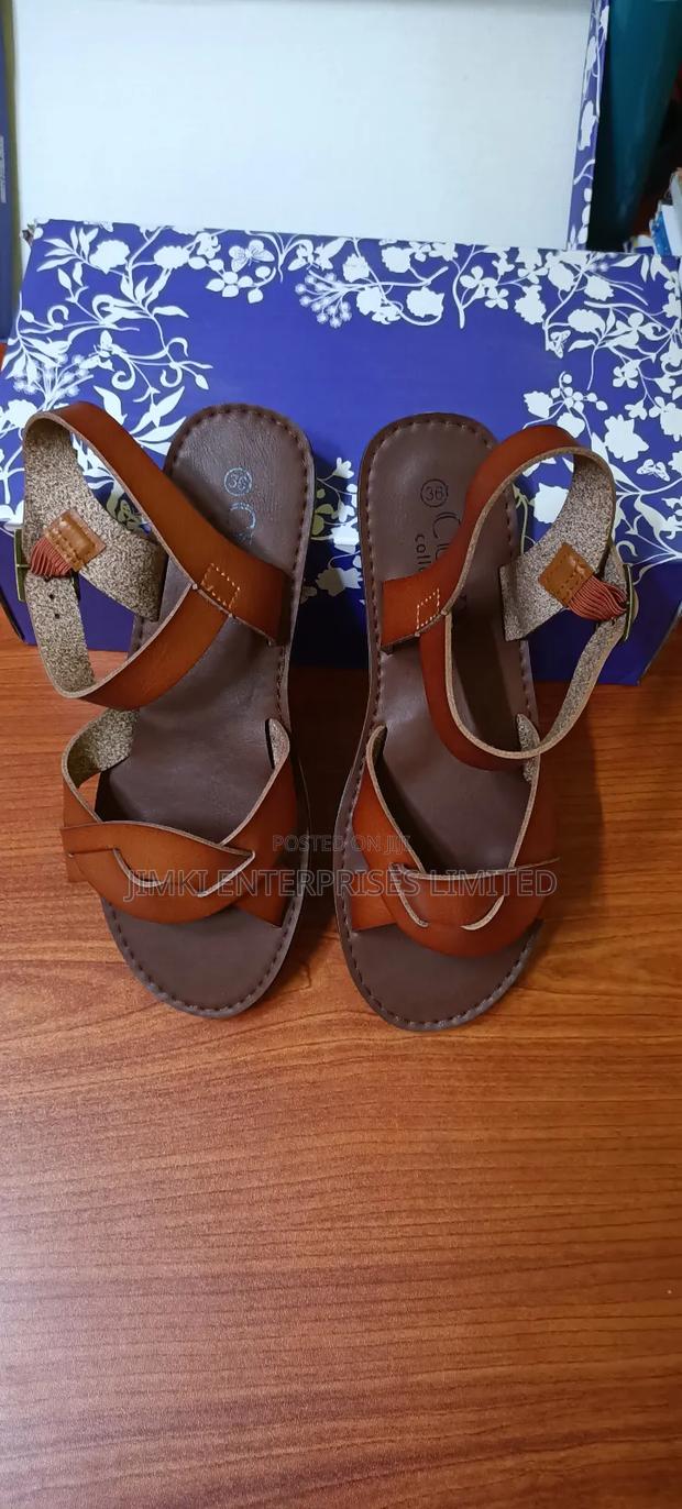 Ladies Shoes - thumbnail 3