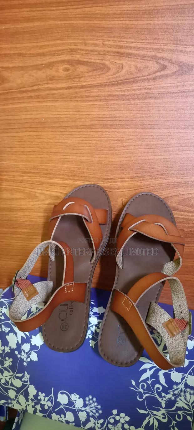 Ladies Shoes - thumbnail 5