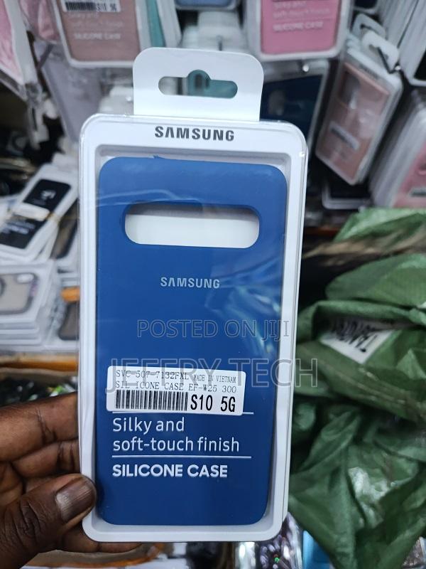 Samsung S10 Plus /( S10+ ) Liquid Silicon Mobile Back Case Soft Silico