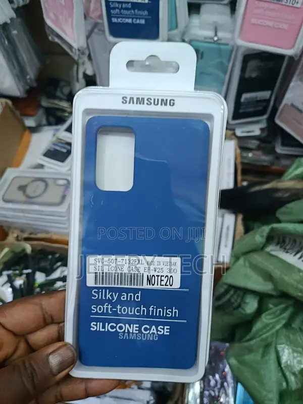 Samsung Galaxy Note 20 Official Silicone Case in Blue.