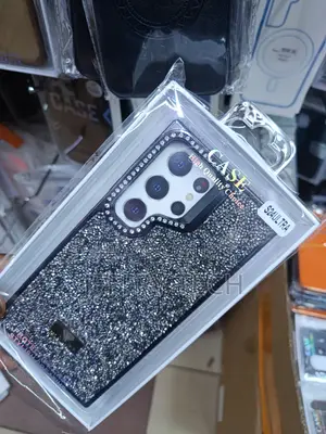 Luxury Rhinestone Phone Case Designed for the Samsung Galaxy S24 Ultra