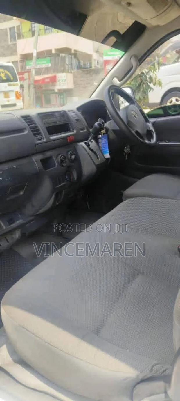 Toyota HiAce 2012 Silver - thumbnail 4