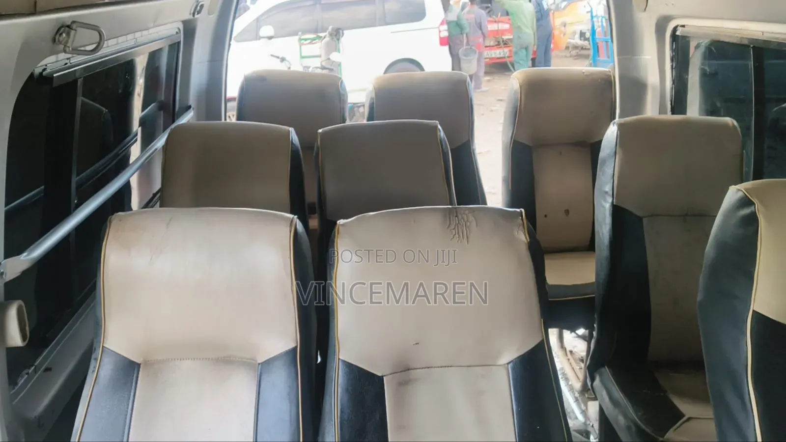 Toyota HiAce 2012 Silver