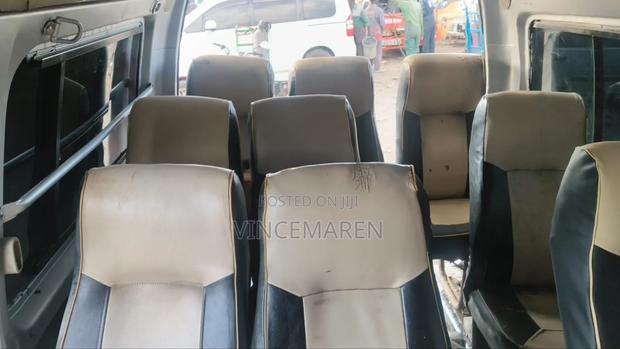 Toyota HiAce 2012 Silver - thumbnail 9