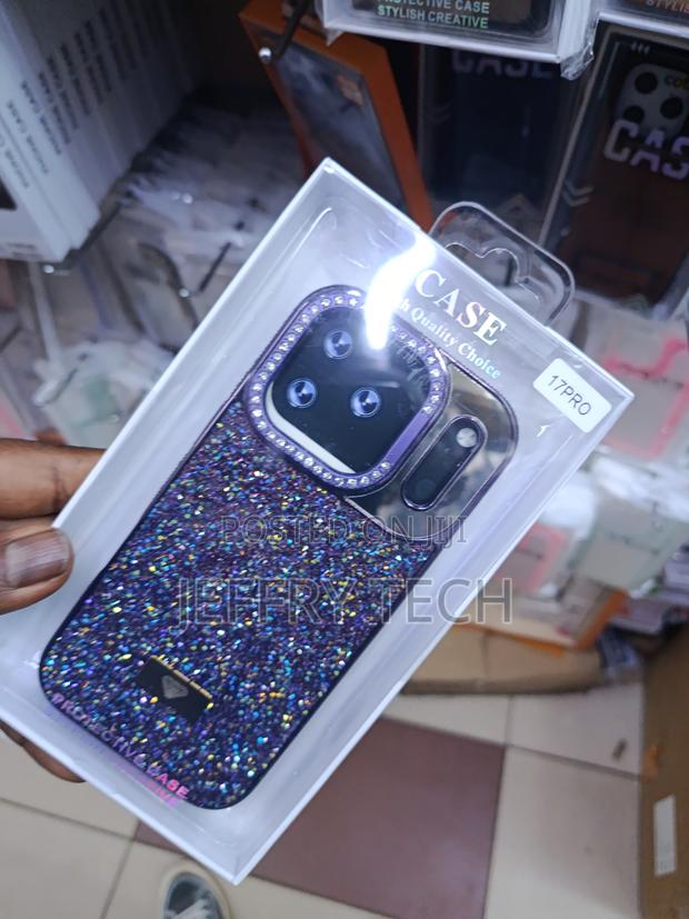 iPhone 17 Pro, Featuring a Glittery Design, Rhinestone Embellishment - thumbnail 2