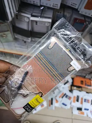 Samsung Galaxy S25 Ultra, a Stylized Woven Pattern Metal-Look Corners