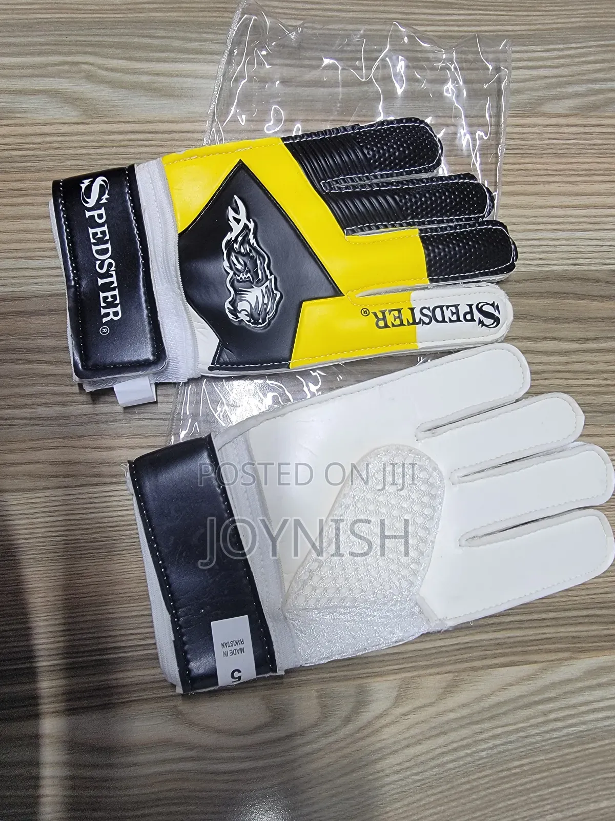 Quality Goalkeeper Gloves