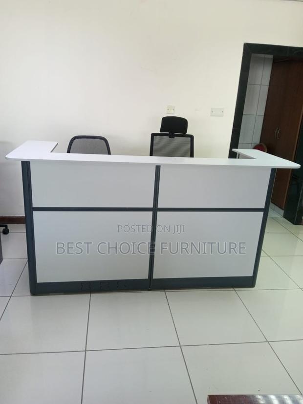 Office Reception Desk: White Long Reception Office Desk for Cooperate - thumbnail 3