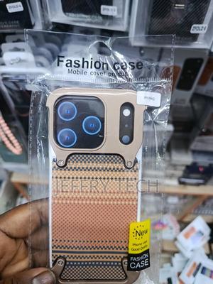 iPhone 17 Pro, a Textured Geometricmetallic Corner Reinforcements. - thumbnail 2