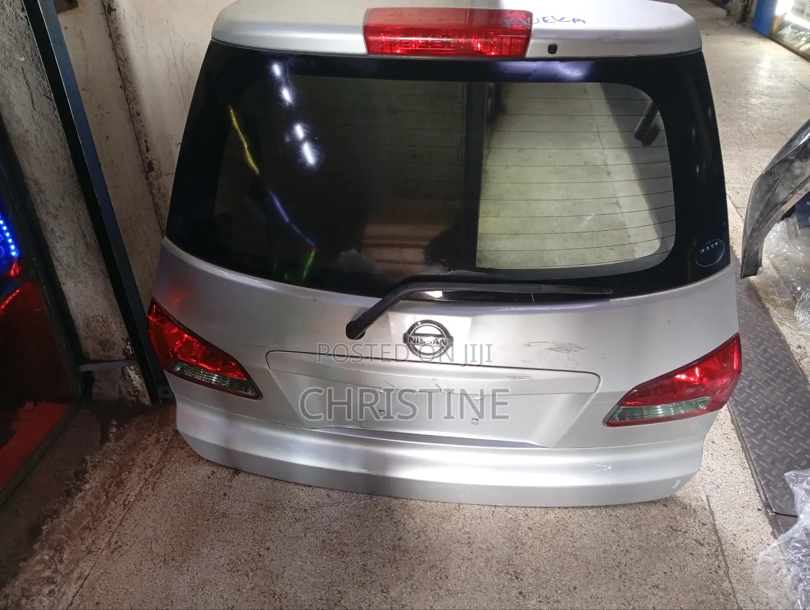 Nissan Wingroad Y12 Boot/Tailgate Complete