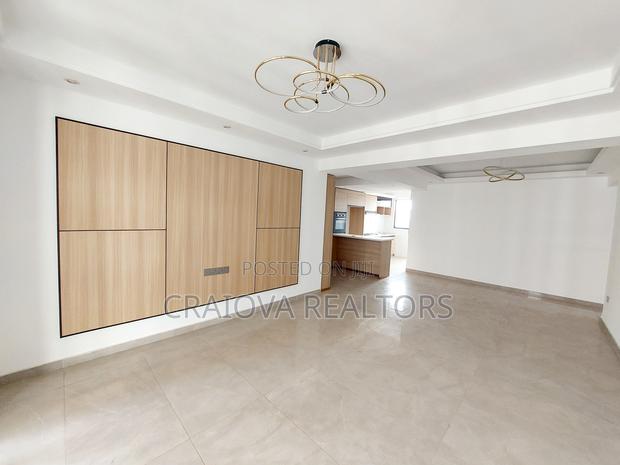 3bdrm Apartment in Riverside Drive for sale