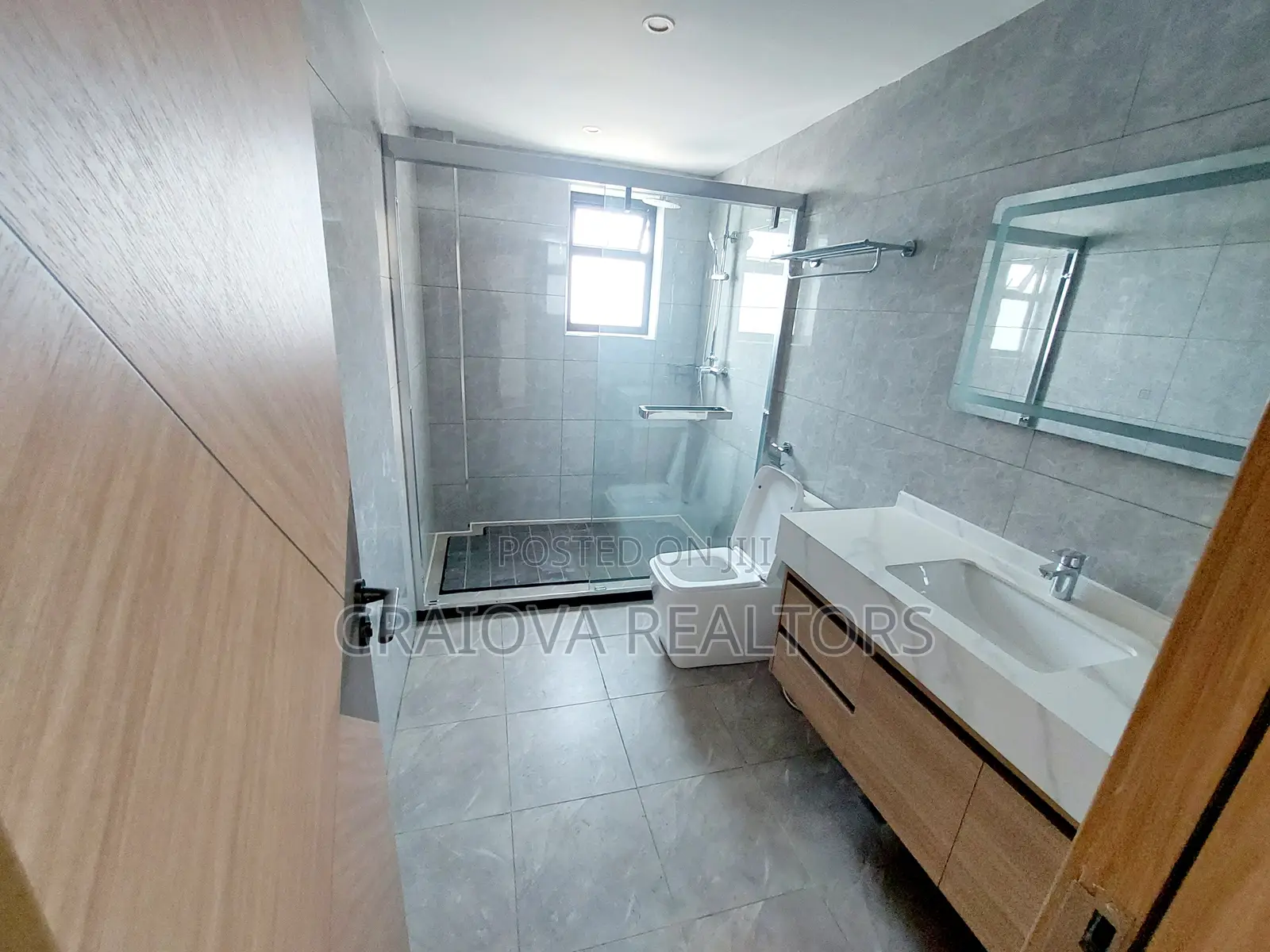 3bdrm Apartment in Riverside Drive for sale