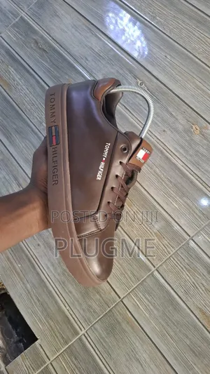 Tommy Hilfiger Quality Leather Casual Sneakers