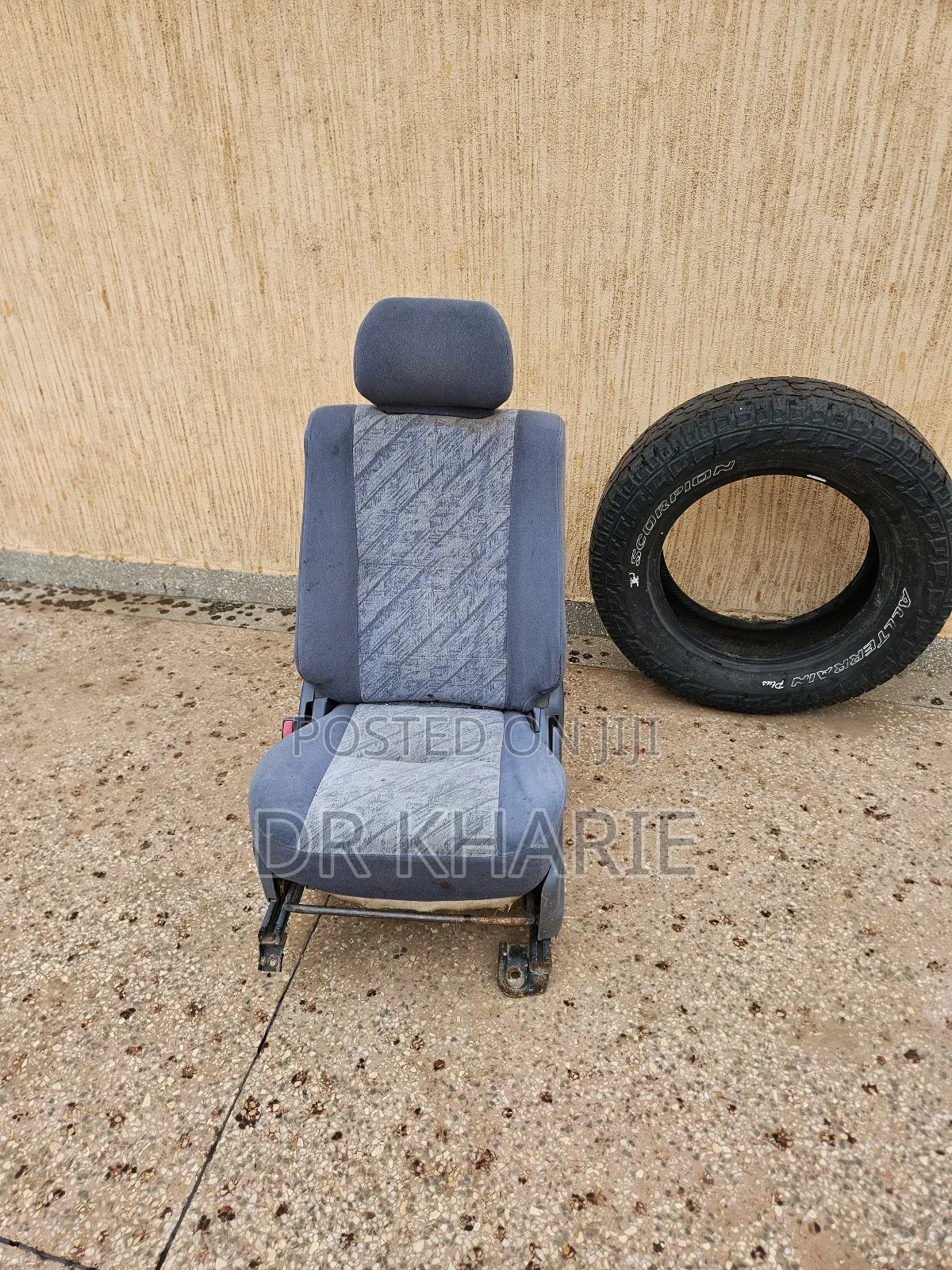 Prado 95 Seats