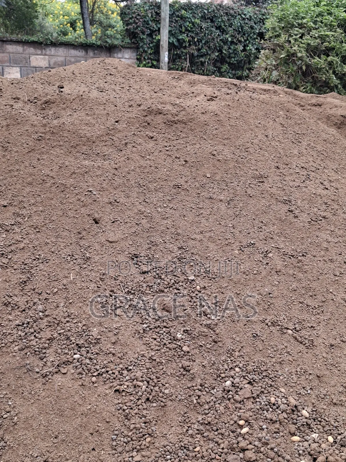Goat Manure