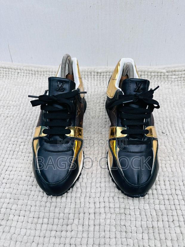 Louis Vuitton Run Away Sneakers - thumbnail 3