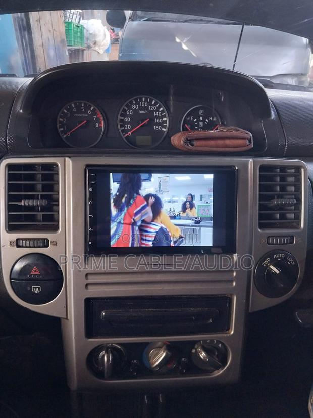 Nissan X-Trail T30 2004-2007 - main view