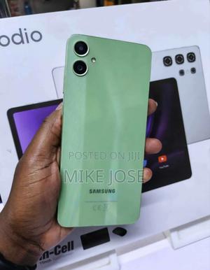 Samsung Galaxy A05 64 GB Green