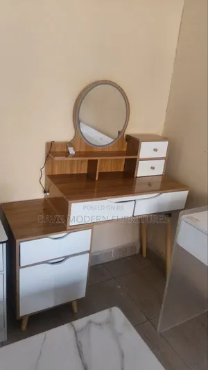 Brown Table With Mirror
