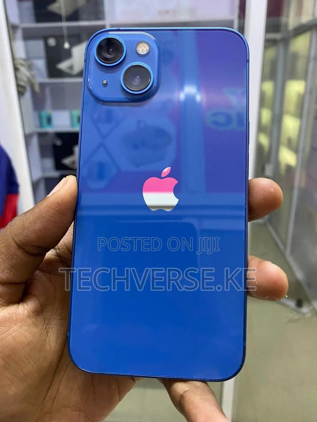 Apple iPhone 13 128 GB Blue - main view