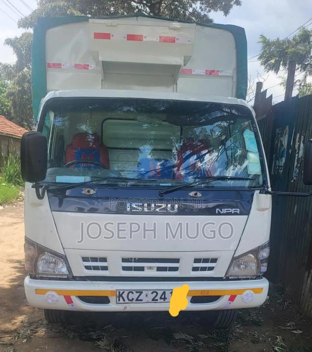 Isuzu NPR KCZ 2020 White - main view
