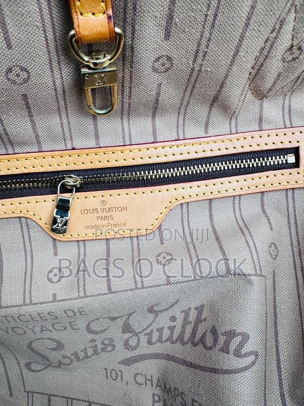 Authentic Louis Vuitton Neverfull Monogram Tote Bag - thumbnail 5
