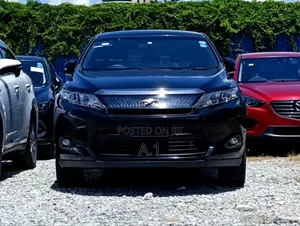 Toyota Harrier 2.0 2018 Black