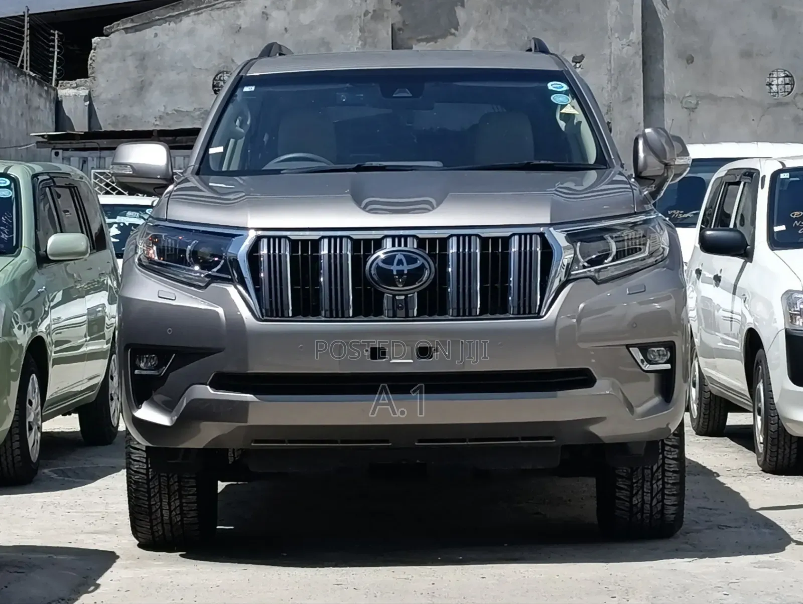 Toyota Land Cruiser Prado 2.8 2019 Gold