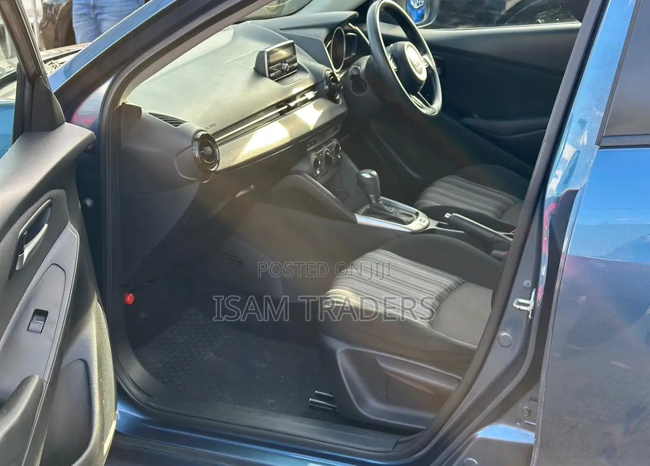 Mazda 2 2019 Blue