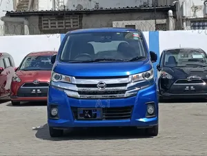 Nissan Dayz Highway Star G 2018 Blue