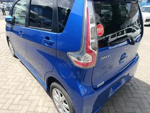 Nissan Dayz Highway Star G 2018 Blue