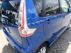 Nissan Dayz Highway Star G 2018 Blue