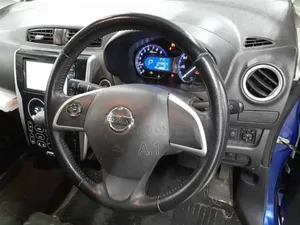 Nissan Dayz Highway Star G 2018 Blue