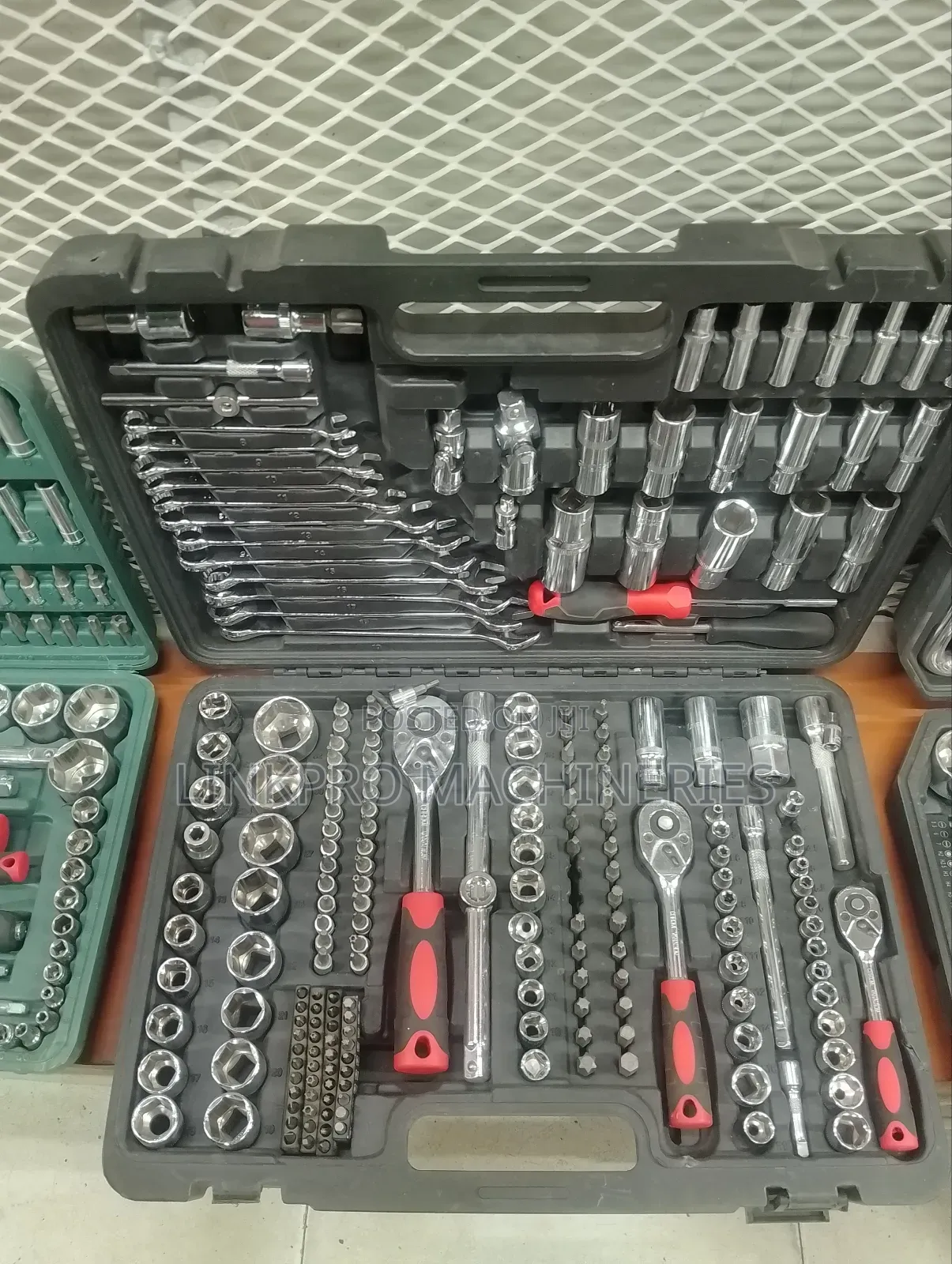 216 Pieces Mechanical Toolkit
