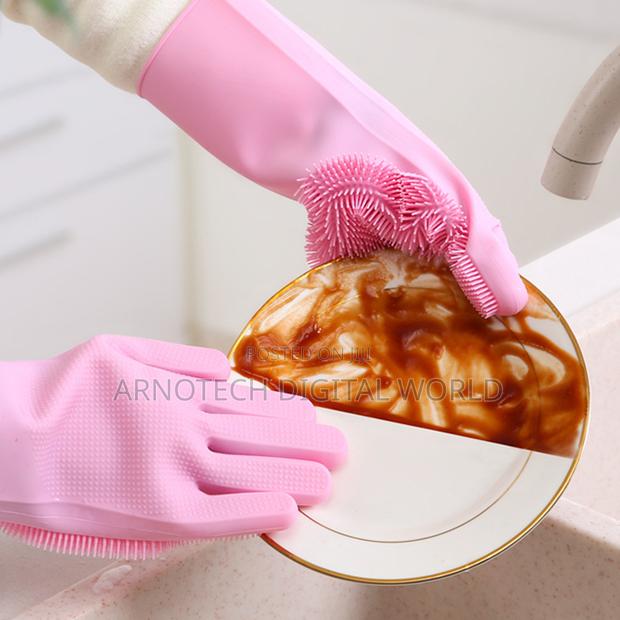 Reusable Silcon Wash Gloves - thumbnail 3