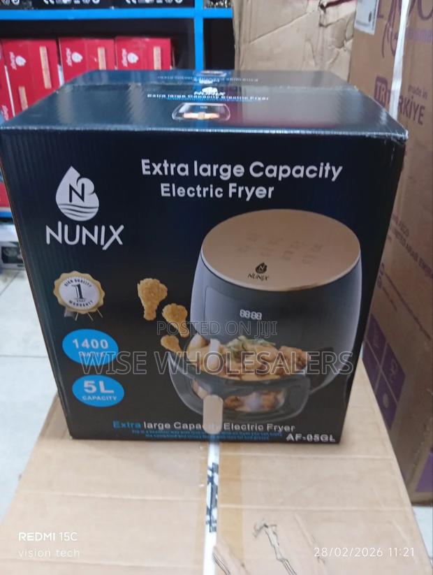 Nunix 5l Air Fryer (Model: Af-05gl). ^ 