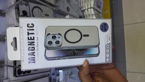 Tocol Magnetic for iPhone 16 Translucent Matte Case - thumbnail 2