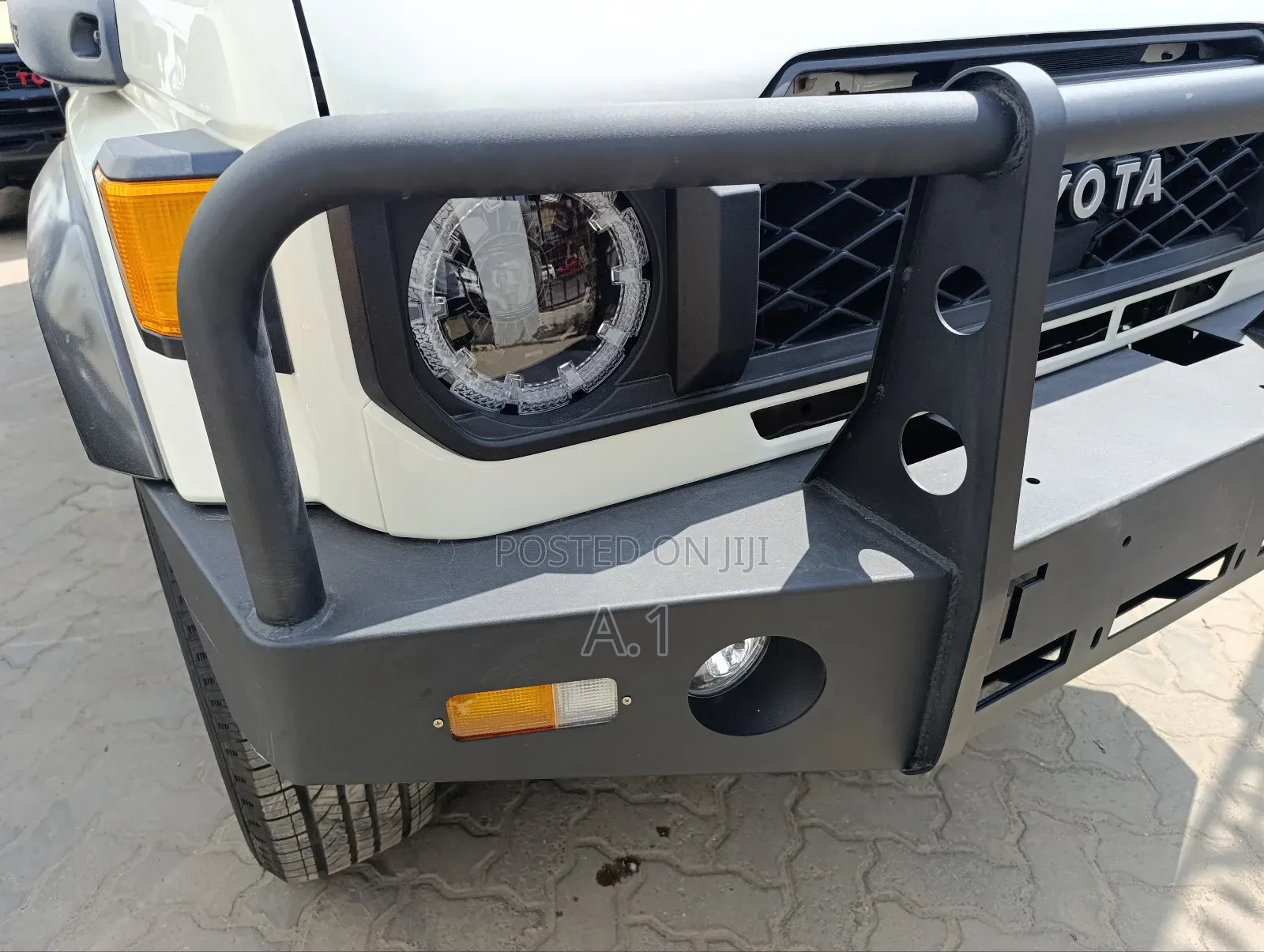 Toyota Land Cruiser 2019 White